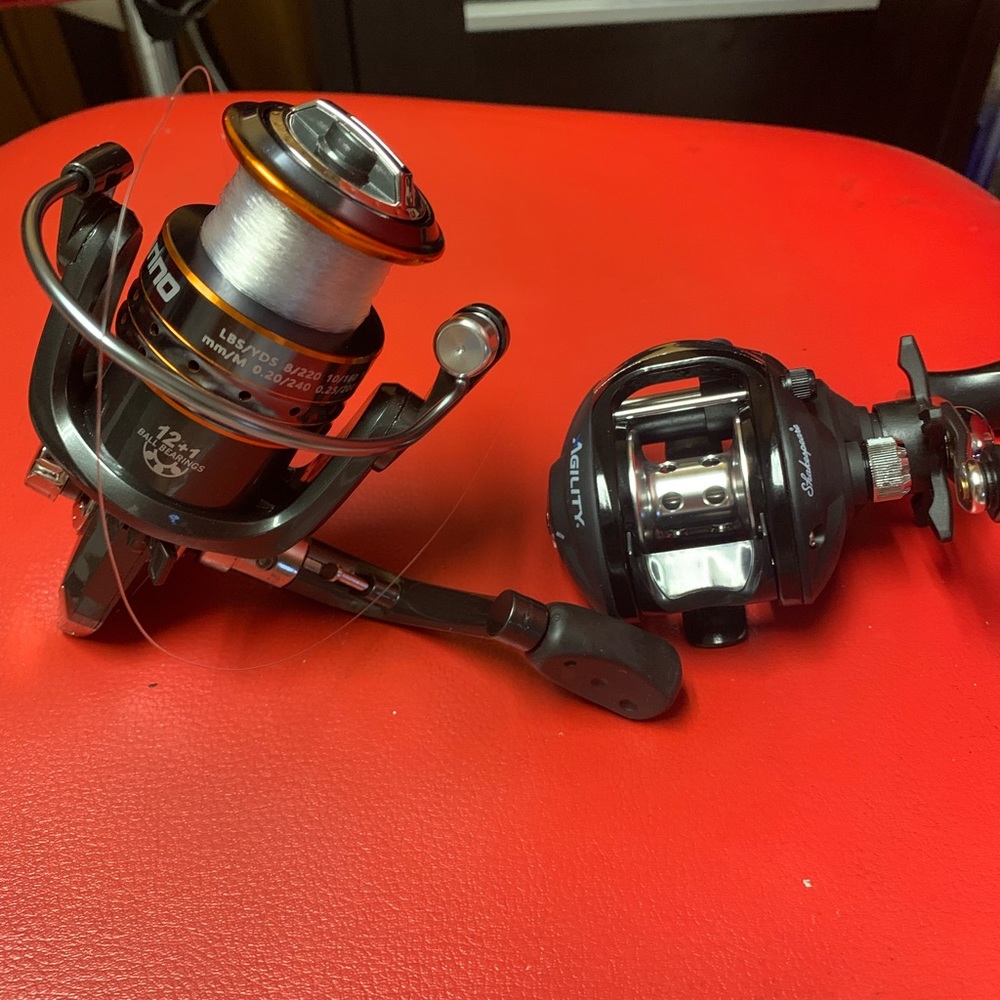 Fishing reels